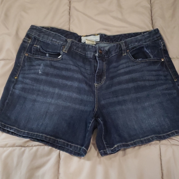 Maurices Denim Shorts - Picture 2 of 4